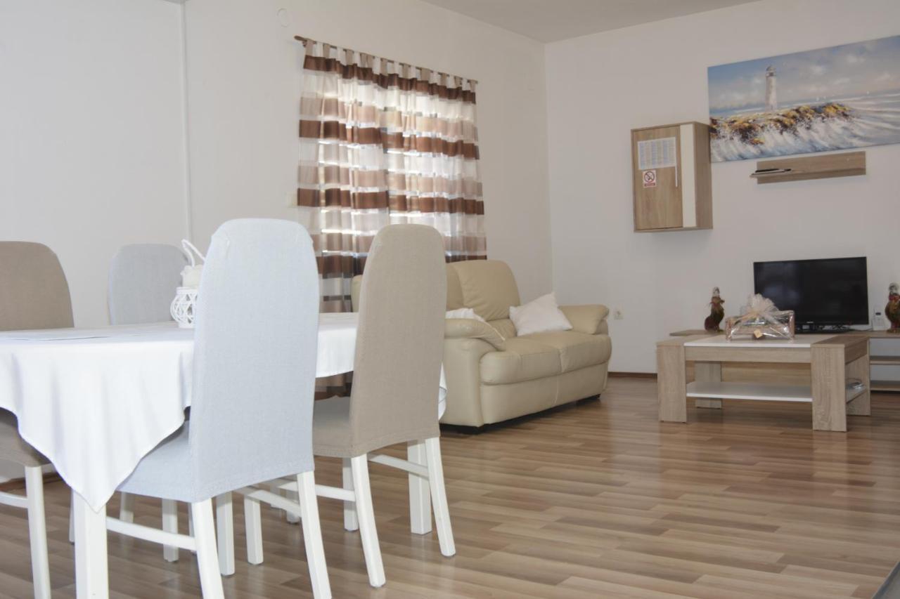 Apartment Lana 센 외부 사진